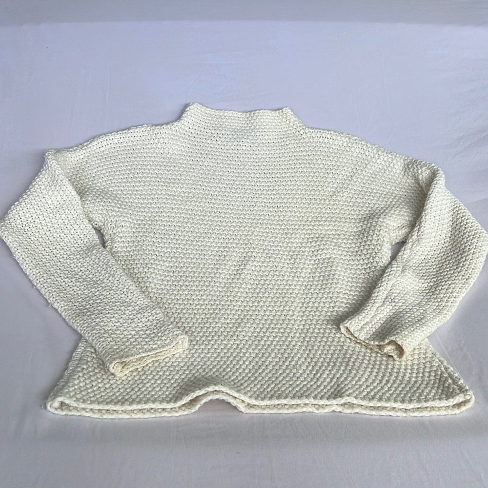 Tommy Bahama Sweater